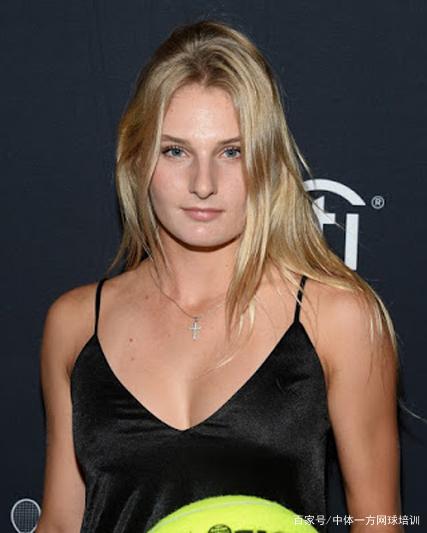 他向管理层 他向管理层