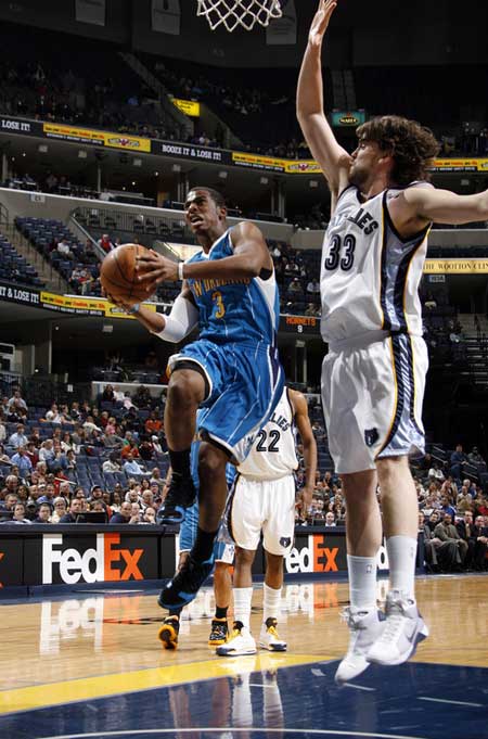 有效地压制 有效地压制